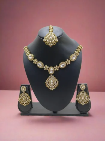 RADIANT GOLDEN DIVA JEWELLERY SET