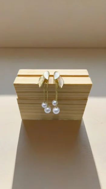 CLASSIC GOLDEN DROPS WITH PEARLS