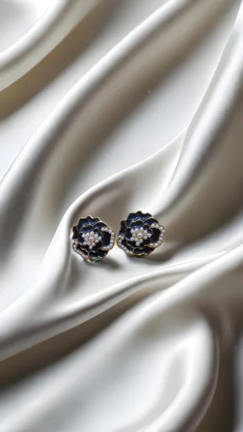PEARL MIDNIGHT FLORALS
