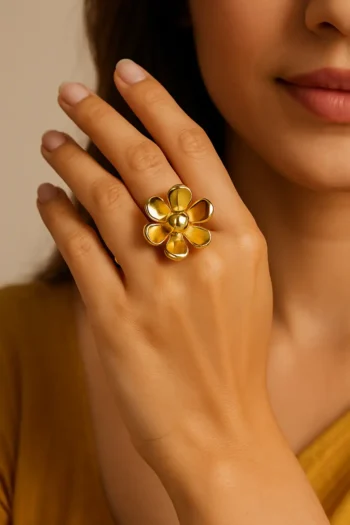 SUNKISSED PETALS RING