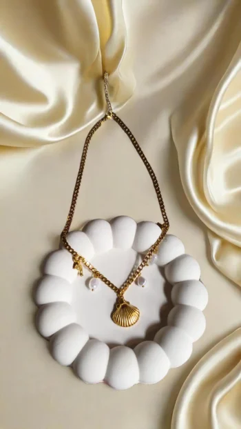 SEASHELL DREAMS CHARM NECKLACE