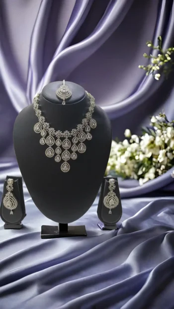 SILVER FROST GLOW AD NECKLACE SET