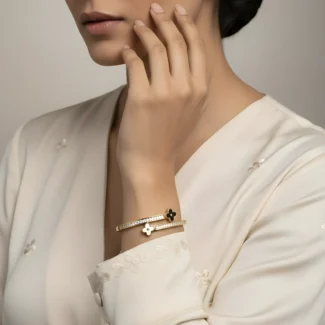 ETERNAL CLOVER BRACELET