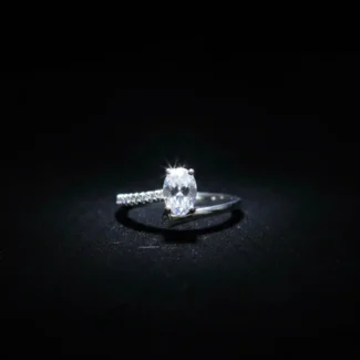 CRYSTAL DROP RING