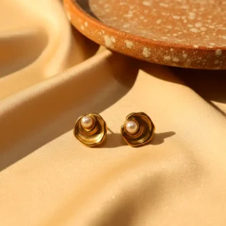 PEARLY EARRINGS